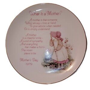 Holly Hobbie Collectible Mother's Day Plate